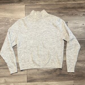 GAP Women's Cream Turtleneck Sweater
